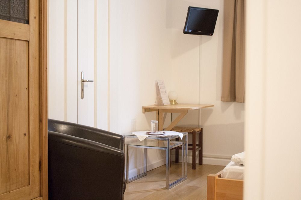 Vier Zimmer ミュンヘン エクステリア 写真