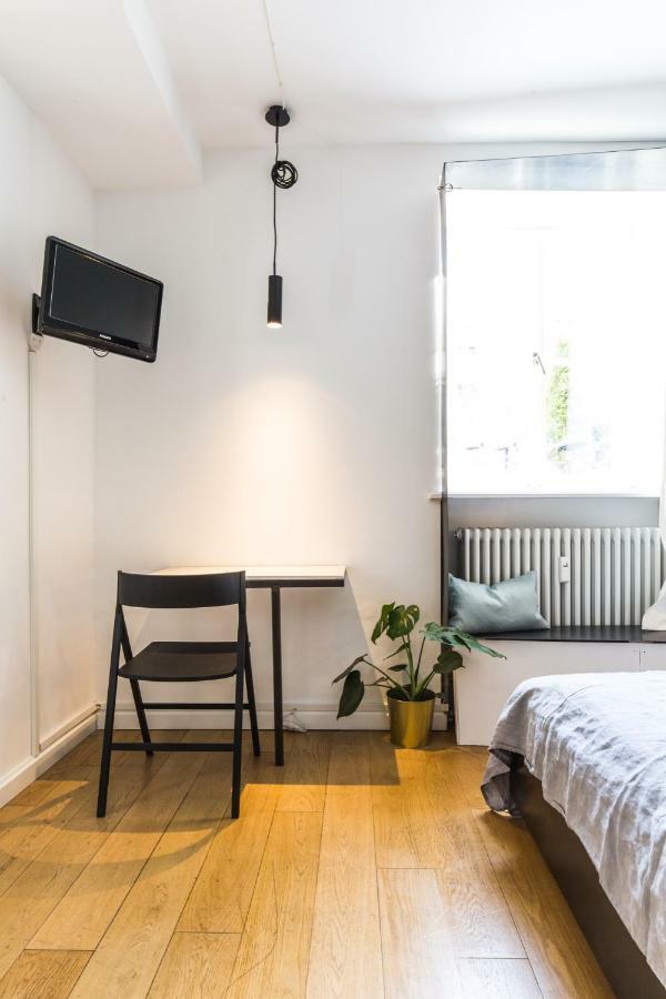 Vier Zimmer ミュンヘン エクステリア 写真